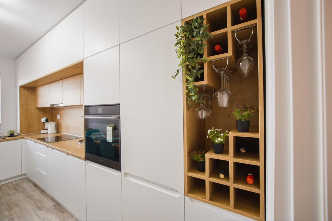 Appartamento Creamy Wood Haven Gran Varadino Esterno foto